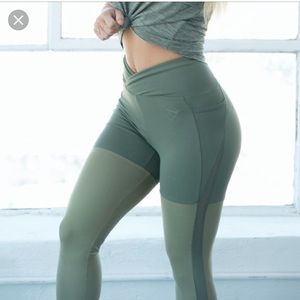 Gymshark x Nikki Blackketter Dynamic Leggings